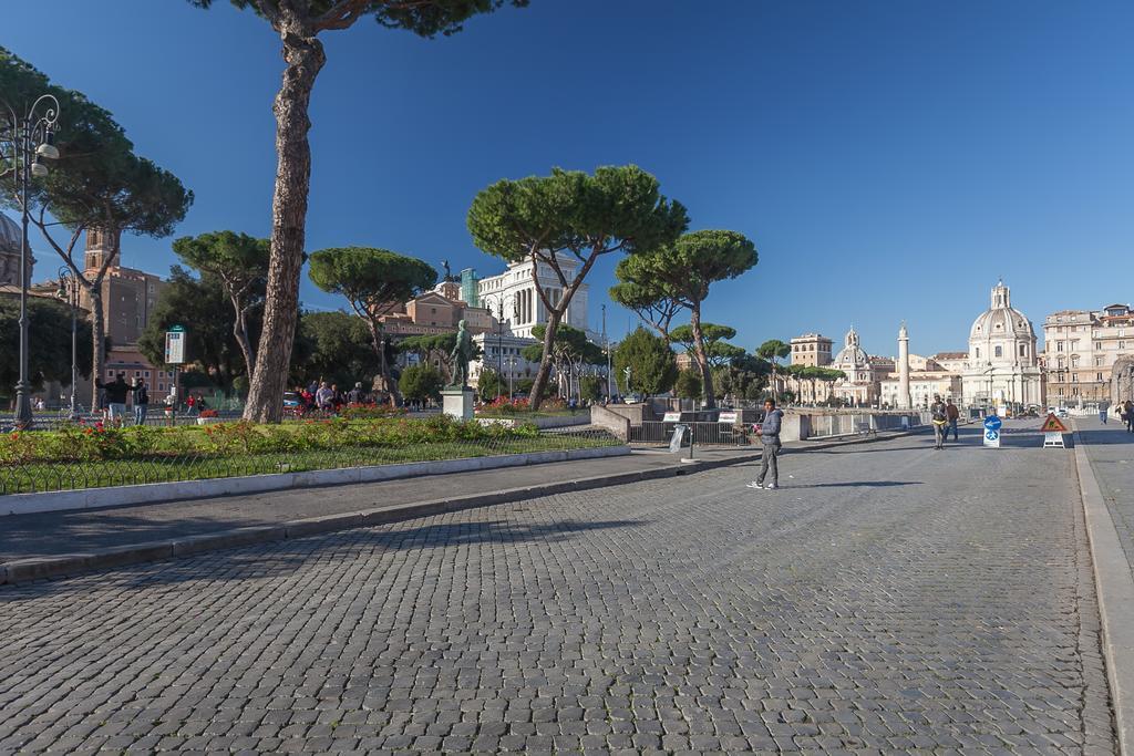 M Empire Vila Roma Exterior foto